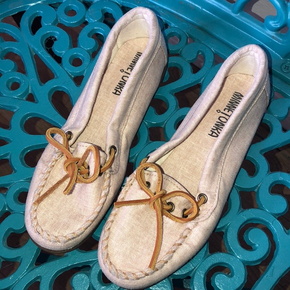 minnetonka loafers womens